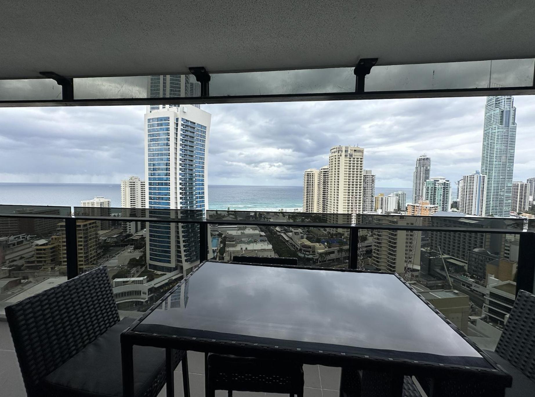 Apartment Beachview Surfers 2bd Lux Gold Coast