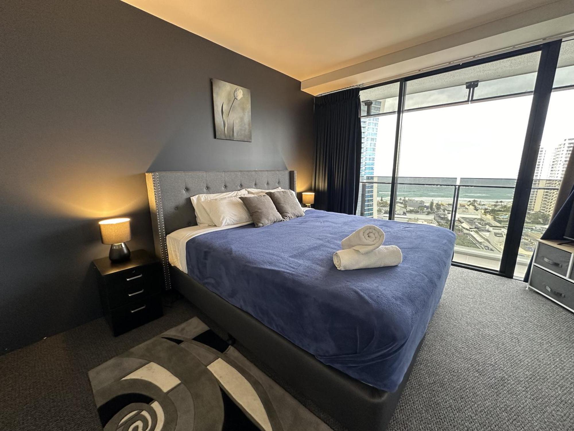 Beachview Surfers 2bd Lux Apartment Gold Coast