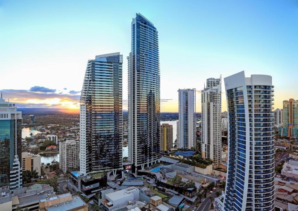 Beachview Surfers 2bd Lux Apartment *